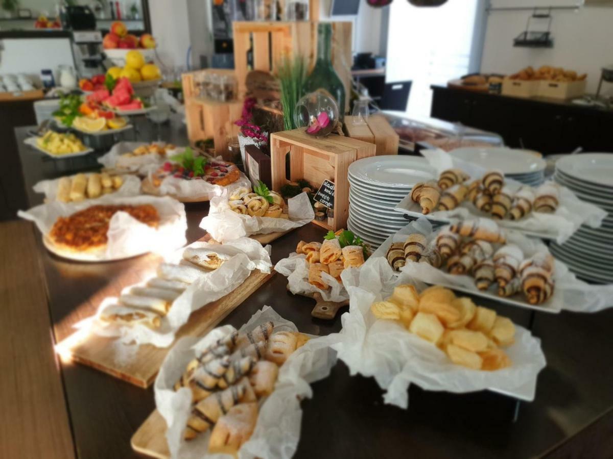 Betnava Hotel Μαριμπόρ Εξωτερικό φωτογραφία